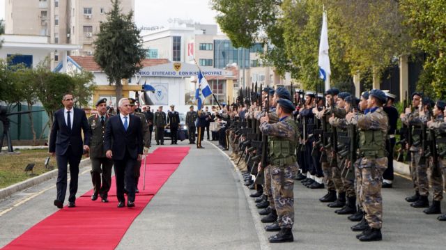 Closer defence cooperation between Cyprus, Greece