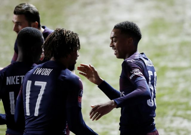 Εύκολα η Αρσεναλ, θύμα έκπληξης η Χάντερσφιλντ