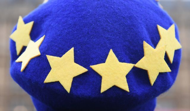 Brexit : Καταψήφιση της συμφωνίας ζητούν πρώην στελέχη υπηρεσιών πληροφοριών και άμυνας