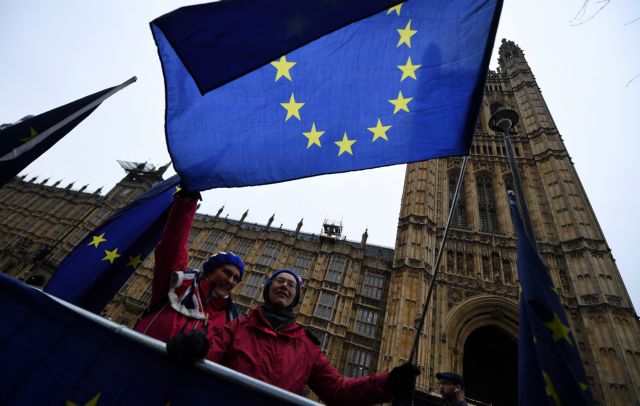 Brexit: «Στα σκαριά» συμβιβαστικό σχέδιο των Τόρις ενόψει της κρίσιμης ψηφοφορίας