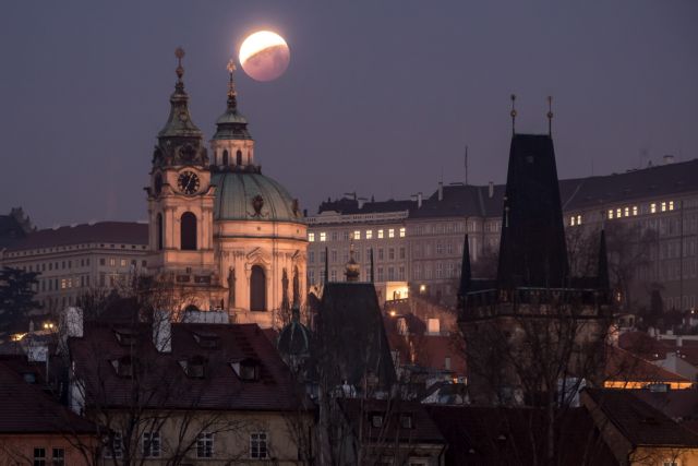 Τσεχία: Φόρος στις αποζημιώσεις σε Εκκλησίες λόγω κατασχέσεων επί κομμουνισμού