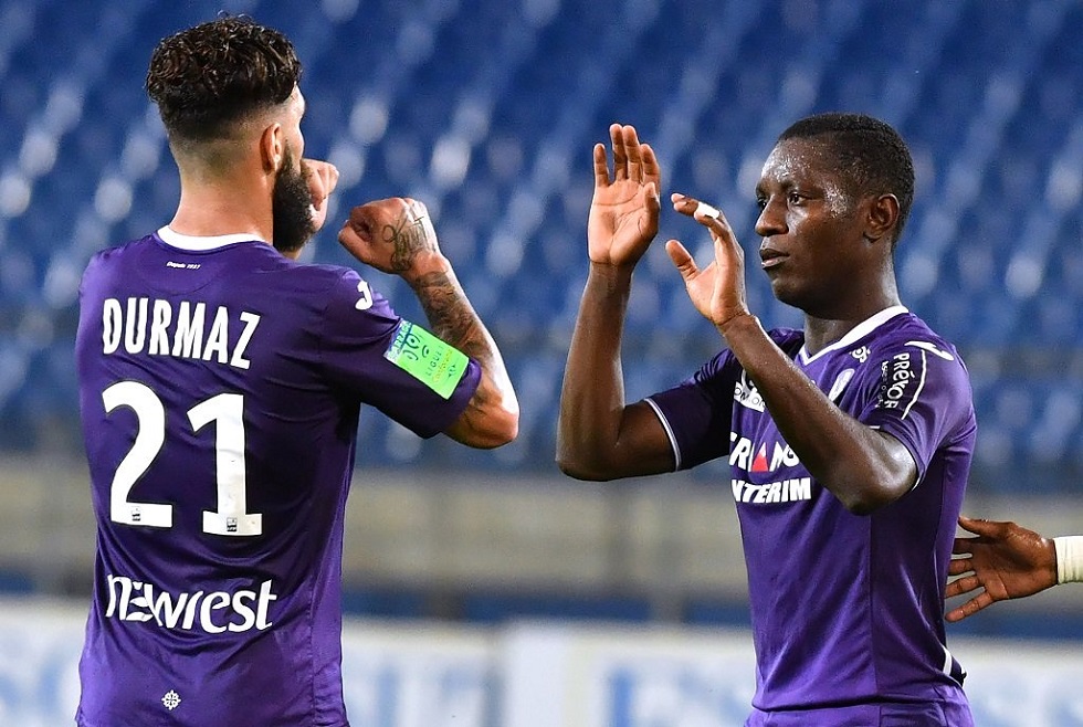 Τι έβαλες ρε Ντουρμάζ; Γκολάρα από τον Σουηδό κόντρα στη Λιόν