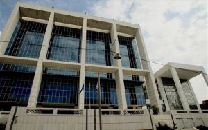 Συγκλόνισε με την κατάθεσή της η 86χρονη που έκαψαν με σίδερο ληστές