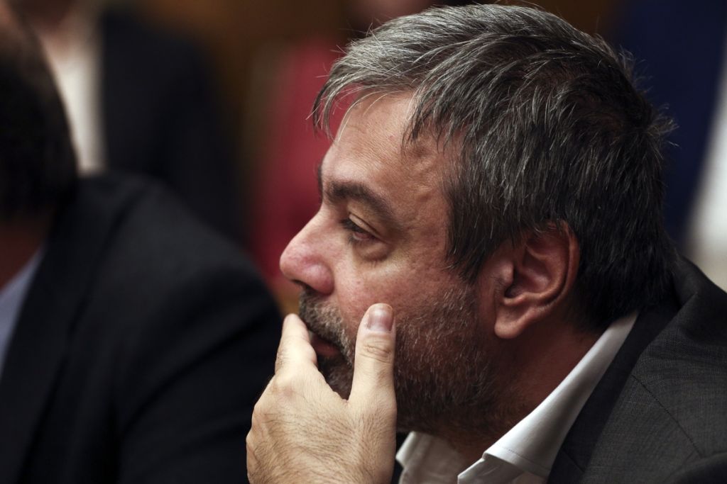 Βερναρδάκη: τα δημοψηφίσματα δεν είναι για τρολάρισμα