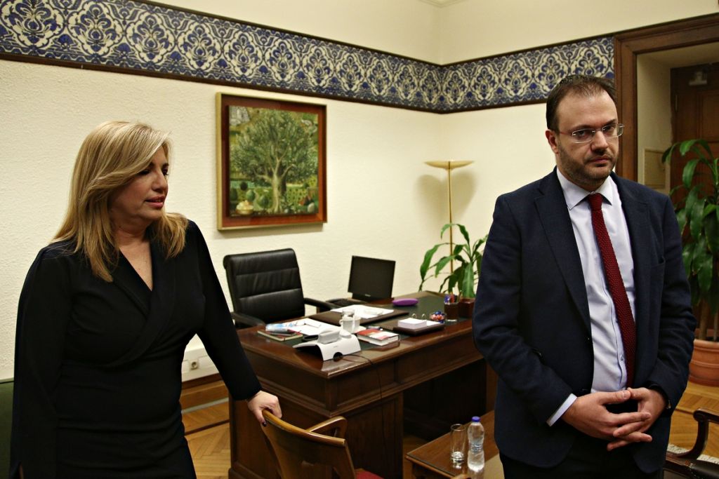 Δηκτική απάντηση Θεοχαρόπουλου στην Γεννηματά