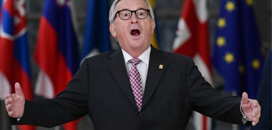 Η Daily Mail «καίει» τον Γιούνκερ: Αποκαλύψεις για… χλιδάτα επαγγελματικά ταξίδια