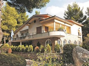 Κέντρο Ερευνας και Μελέτης της Μικρασιατικής Ερυθραίας (Λουκή Ακρίτα 4  – Βίλα Κώστα)