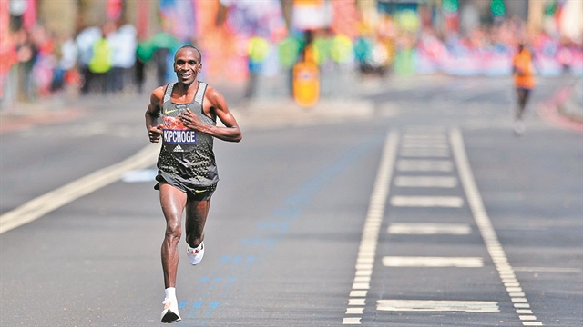 Χαμογέλα, όπως ο Κιπτσόγκε!