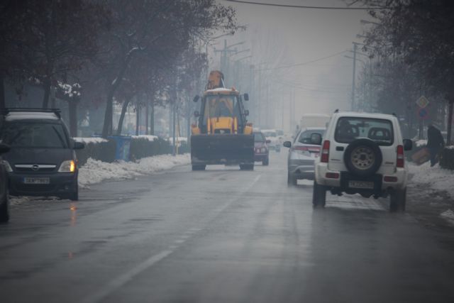 Δυο καραμπόλες με 13 αυτοκίνητα στον δρόμο Κοζάνης – Πτολεμαΐδας