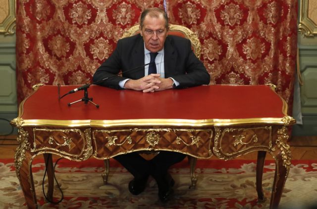 Πυρά Μόσχας κατά Τσίπρα : Πρoωθεί τη Συμφωνία αδιαφορώντας για τη γνώμη του λαού