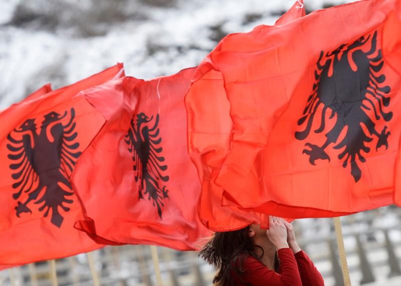 Πώς οικοδομείται «σιωπηρά» η Μεγάλη Αλβανία στα Βαλκάνια