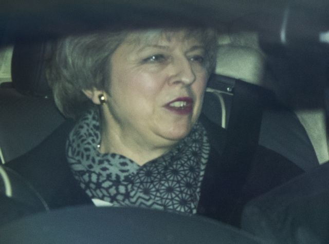 Brexit: Εκκλήσεις για διάσωση της συμφωνίας και η αναμονή μίας ιστορικής ήττας