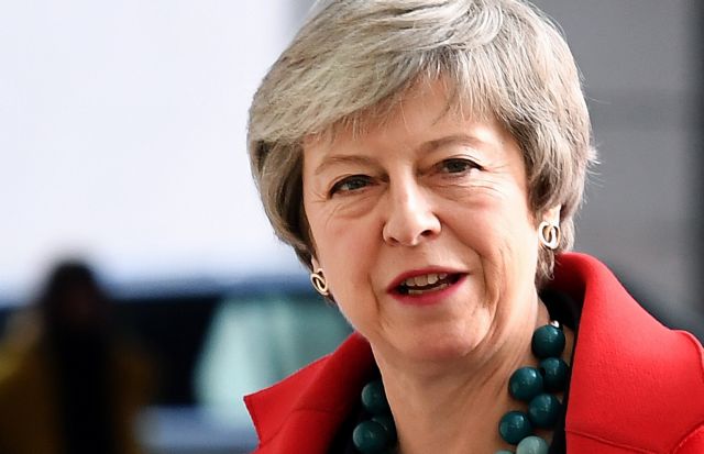 Brexit : Η Μέι θα ζητήσει η ψηφοφορία να γίνει στις 15 Ιανουαρίου