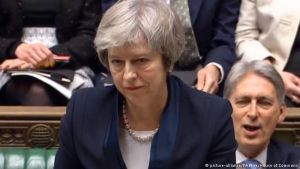 DW : Ποια θα είναι τα επόμενα βήματα στη Βρετανία