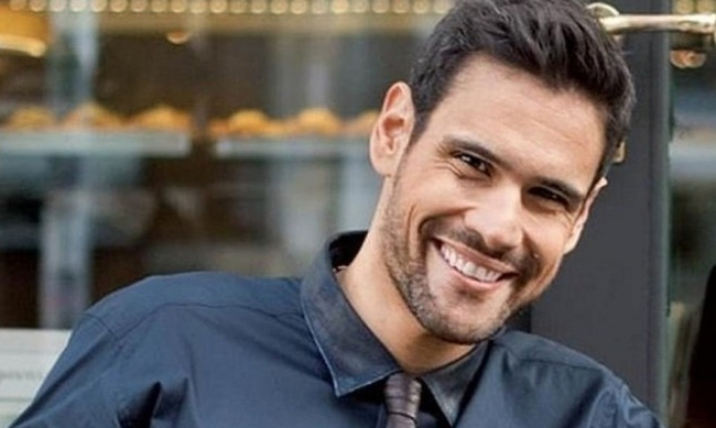 Δημήτρης Ουγγαρέζος : Βαρύ πένθος για τον γνωστό παρουσιαστή