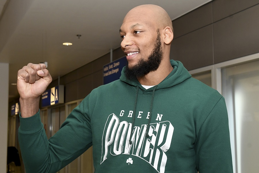 Πέιν : Είμαι έτοιμος να παίξω, θρυλικός προπονητής ο Πιτίνο