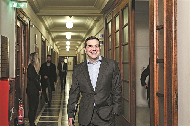 Μέσω παροχών ψάχνει χώρο μετά τις Πρέσπες