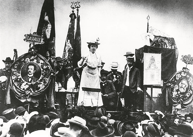 100 χρόνια από τον φόνο της Κόκκινης Ρόζας