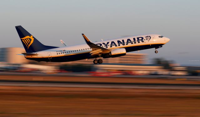 Στην Κομισιόν στέλνει ο Παπαδημούλης το περιστατικό με την πτήση της Ryanair