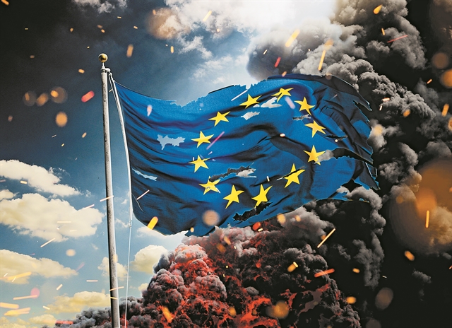 Ο ευρωπαϊκός οίκος φλέγεται