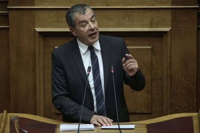 Σταύρος Θεοδωράκης: Κατάντια της πολιτικής η ψήφος εμπιστοσύνης του Δανέλλη