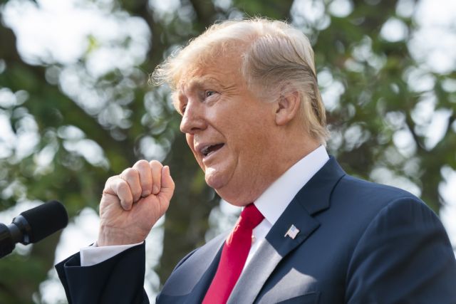 ΗΠΑ: Ο Τραμπ χλευάζει τον πρωθυπουργό της Ινδίας για μια βιβλιοθήκη