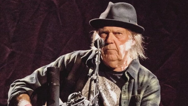 Ο Νιλ Γιανγκ αποχαιρετά την πρώην σύζυγό του