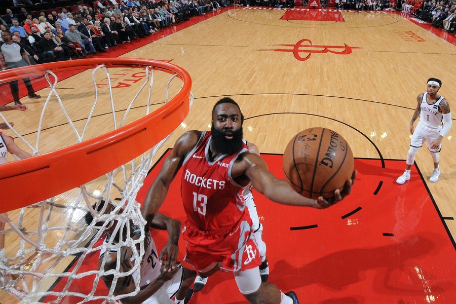 NBA : Η «διαστημική» εμφάνιση του Χάρντεν με 58 πόντους