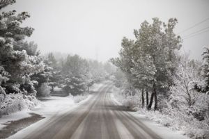 Ολονύχτια μάχη διάσωσης οκτώ ανθρώπων στον Χορτιάτη