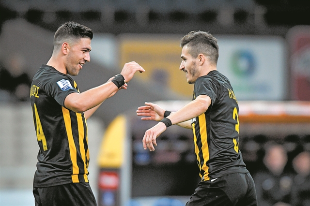 Λόπες με το βλέμμα στο μέλλον