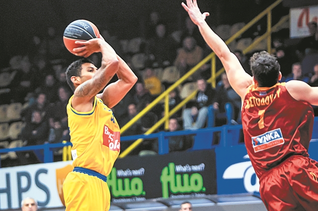 Ρεκόρ στα τρίποντα