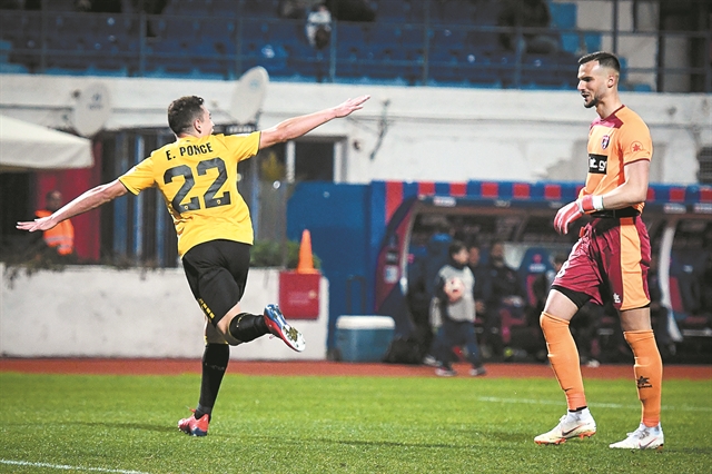 Ο Πόνσε πήρε τη σκυτάλη από τον Αραούχο