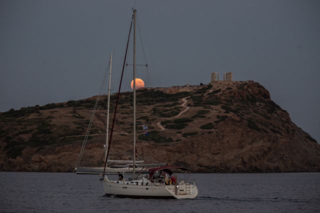 Ποια ζώδια επηρεάζει η ολική έκλειψη και η υπερ-πανσέληνος