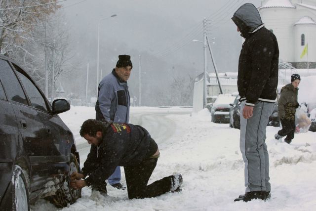 Που απαιτούνται αντιολισθητικές αλυσίδες στην Κεντρική Μακεδονία