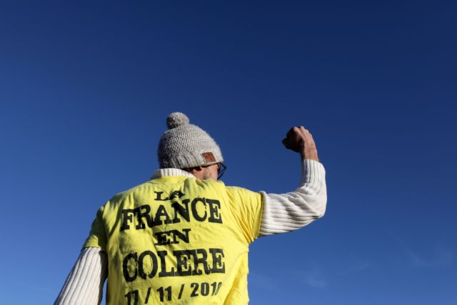 Γαλλία: Για ένατο Σάββατο διαδηλώνουν τα «κίτρινα γιλέκα»