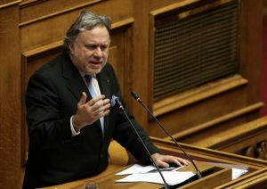 Υμνοι Κατρούγκαλου για Τσίπρα, Ζάεφ, Κοτζιά: Η συμφωνία οφείλεται στο πολιτικό τους θάρρος