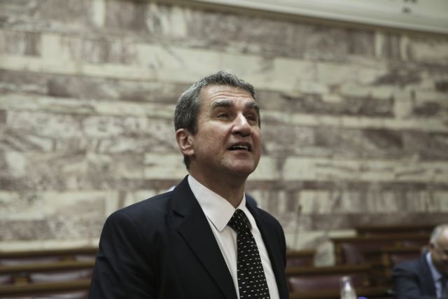 Λοβέρδος: Να κατατεθεί το κείμενο του Συντάγματος της ΠΓΔΜ μετά τη Συμφωνία