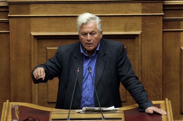 Ο Παπαχριστόπουλος παραδίδει την έδρα του – Θα διαλυθούν οι ΑΝΕΛ;