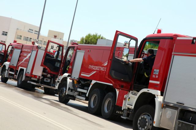 Θεσσαλονίκη: Ξέσπασε πυρκαγιά σε εταιρεία με φιάλες υγραερίου