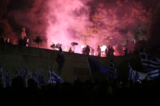 Επεισόδια και χρήση χημικών στο Σύνταγμα