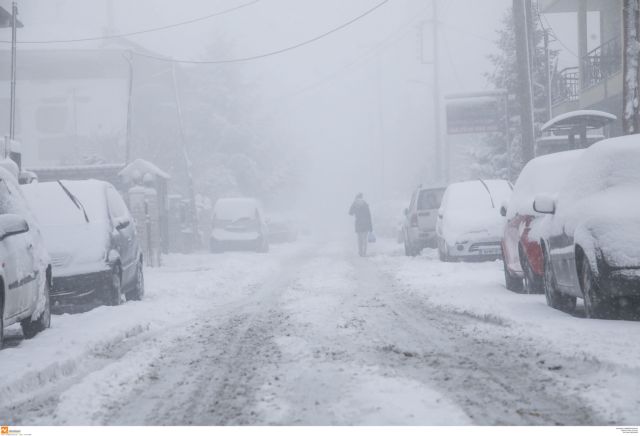 Η χώρα «θάβεται» στο χιόνι – Προειδοποιεί η ΕΜΥ για το επόμενο 48ωρο