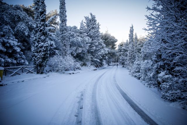 Χιονοκαταιγίδα χτύπησε την Κρήτη