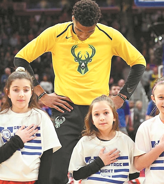 Το παγκόσμιο ποδόσφαιρο ξοδεύει χωρίς φρένο