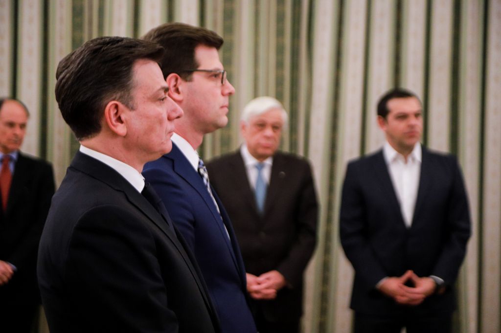 Ορκίστηκαν τα νέα μέλη της κυβέρνησης – Ποιοι έδωσαν θρησκευτικό όρκο