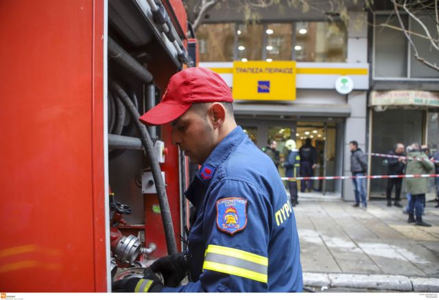 Θεσσαλονίκη: Φωτιά κοντά σε εμπορικό κέντρο