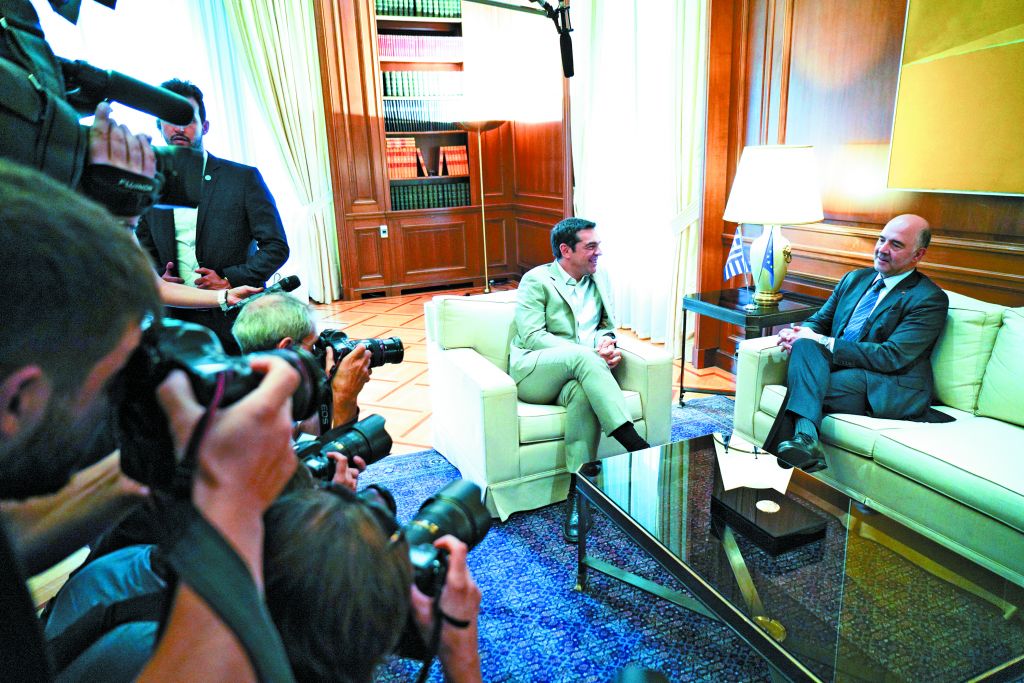 Ο Πιερ Μοσκοβισί για άλλη μία φορά στο Μέγαρο Μαξίμου