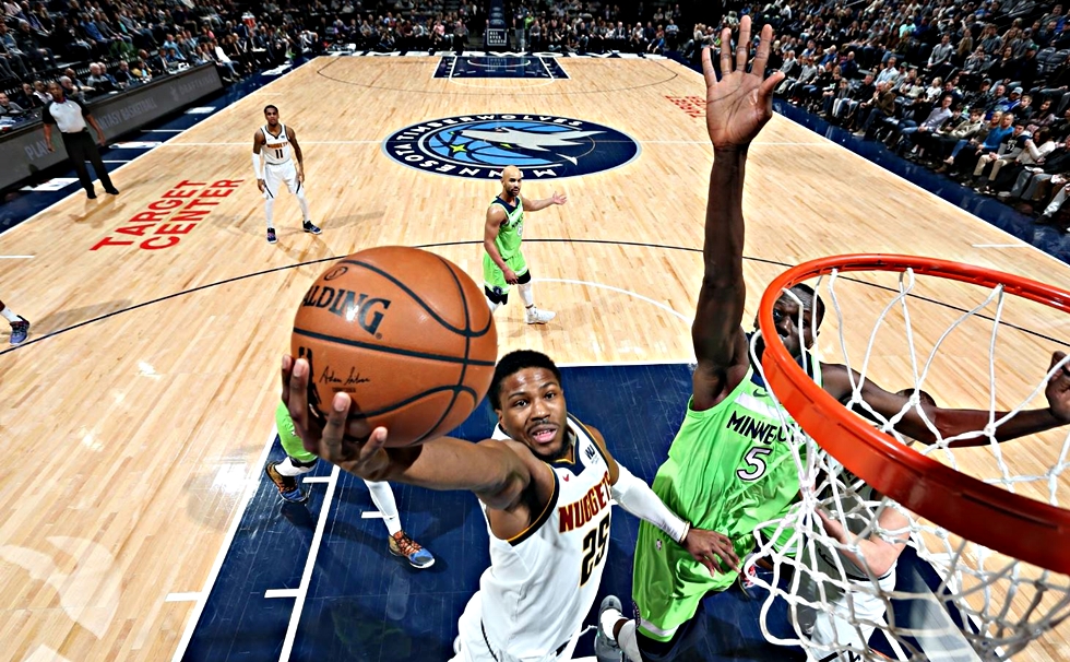 Αύξηση έκπληξη του κατώτατου μισθού με το βλέμμα στις εκλογές