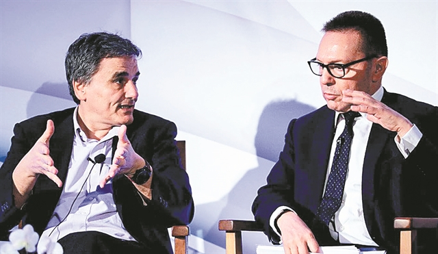 Συνάντηση Τσακαλώτου – Στουρνάρα και το τέλος του εμπάργκο