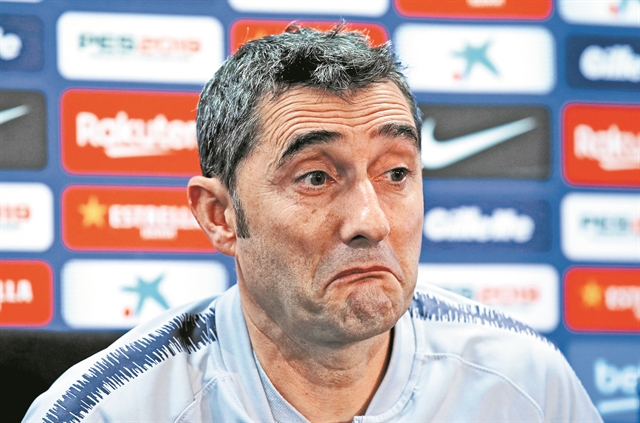 Εφτασαν στο γήπεδο και τους έστειλαν πίσω