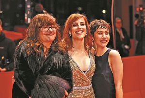 Οι γυναίκες στο προσκήνιο